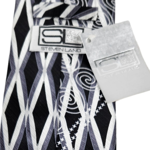 Stevenland NWT Black Silver Geometric 100% Silk Tie Men's OS - Picture 5 of 5